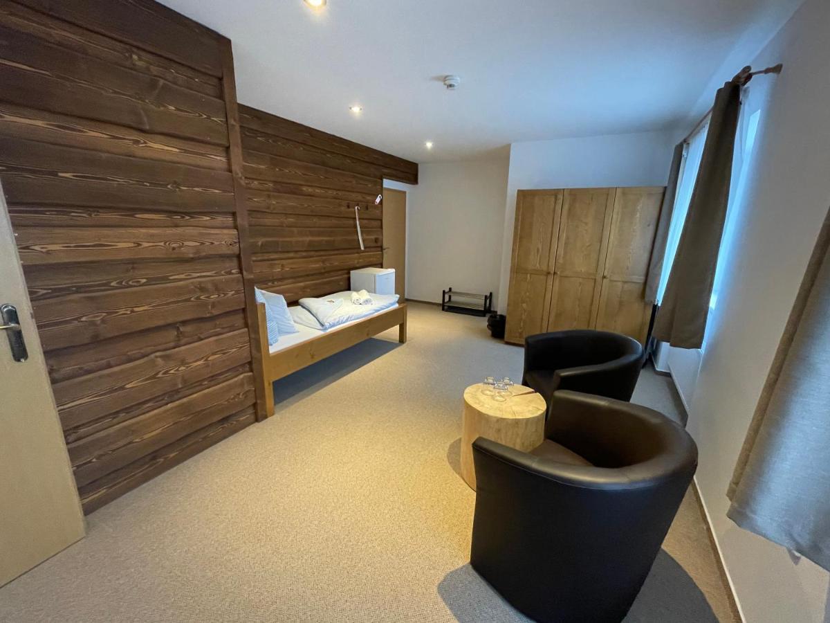 Hotel Kristian Kubova Huť Eksteriør billede