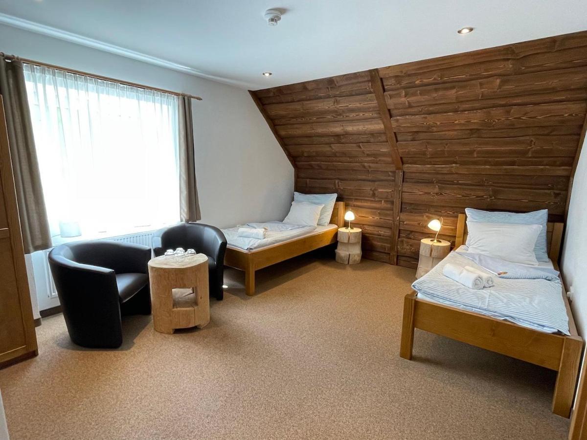 Hotel Kristian Kubova Huť Eksteriør billede